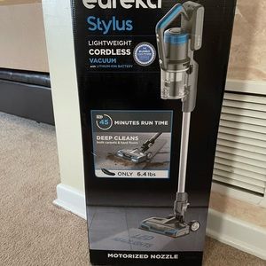 Brand new in the box eureka cordless vacuum 350W